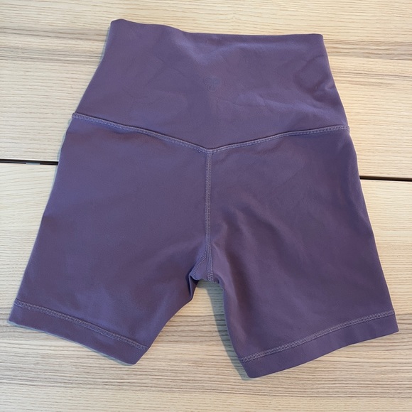 TNALIFE Cheeky Hi-Rise 5" Short - Picture 2 of 4